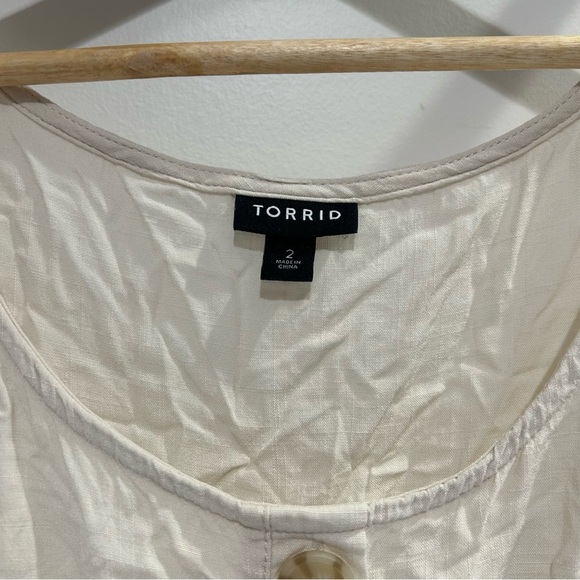 Torrid Cream Buttoned Relaxed Blouse - Picture 5 of 10